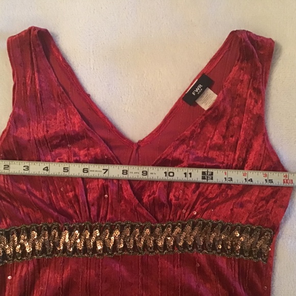 FWR Sequin top, hot pink (M) - Picture 6 of 7